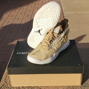 Air Jordan Mens Proto React Basketball Shoes